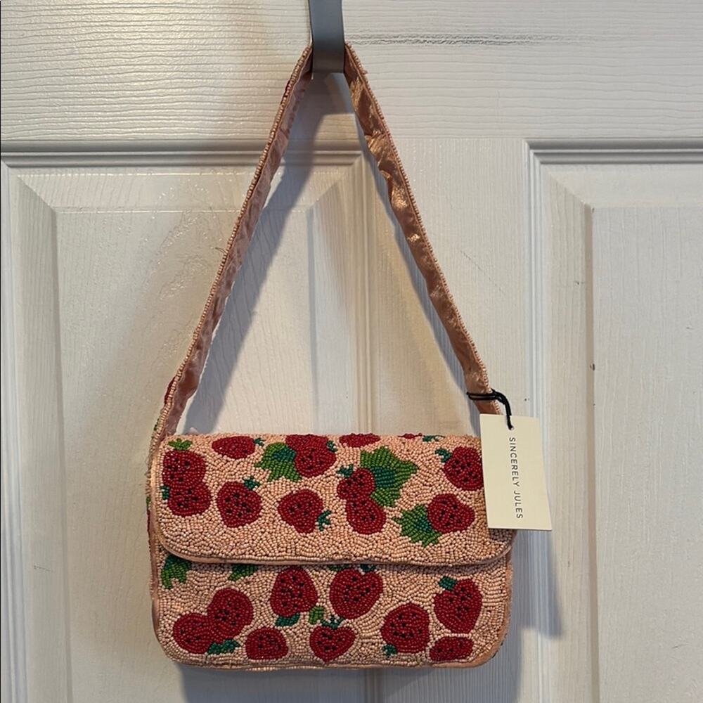 BNWT Sincerely Jules Viral Pink and Red Beaded Strawberry Shoulder Bag
